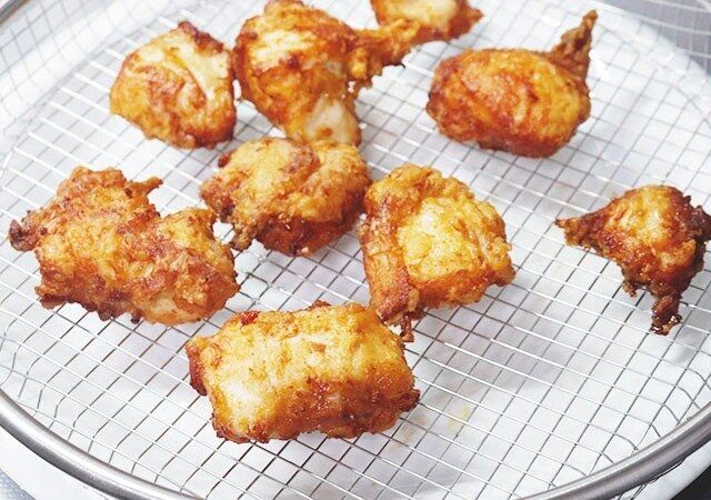 ダイソーのステンレス 浅ザル 油切 皿23cm2