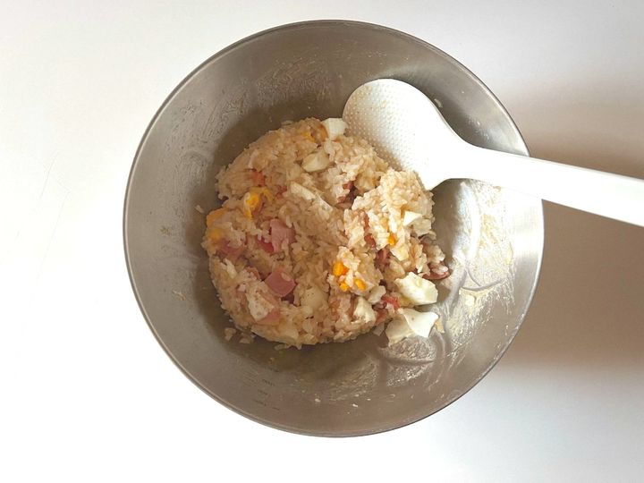 朝ごはんにもおすすめ！ベーコンエッグのパリおにぎりの作り方【渡辺友美子のパリおにぎりのレシピ vol.4 〜レシピで旅するヨーロッパ〜】