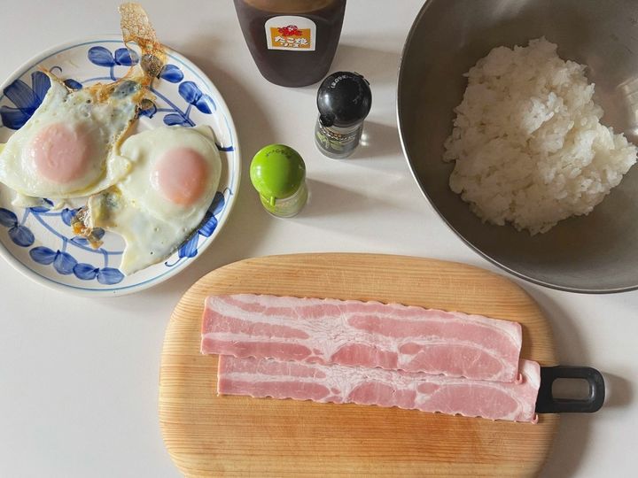 朝ごはんにもおすすめ！ベーコンエッグのパリおにぎりの作り方【渡辺友美子のパリおにぎりのレシピ vol.4 〜レシピで旅するヨーロッパ〜】
