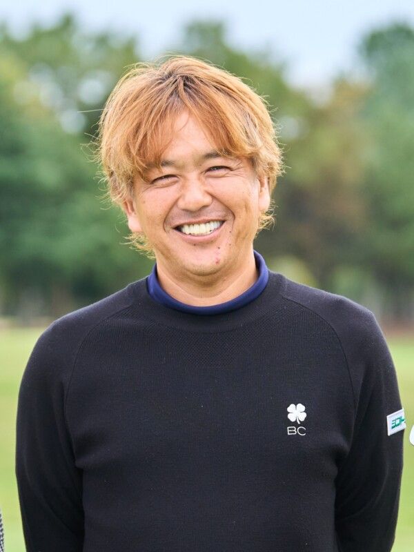 軟鉄鍛造にこだわった三種の新作アイアンを女子プロが試打