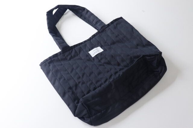 ダイソー キルティングトートバッグ（黒）
