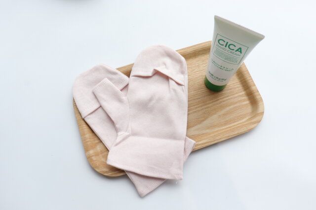 ダイソー おうちケアミトングローブ ハンドクリーム