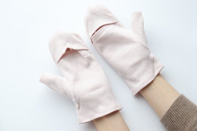 ダイソー おうちケアミトングローブ 着用