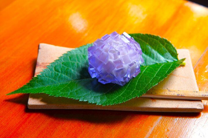 菓匠が切りとる北鎌倉の春夏秋冬♪年間100種類以上の和菓子が魅了する「御菓子司 こまき」