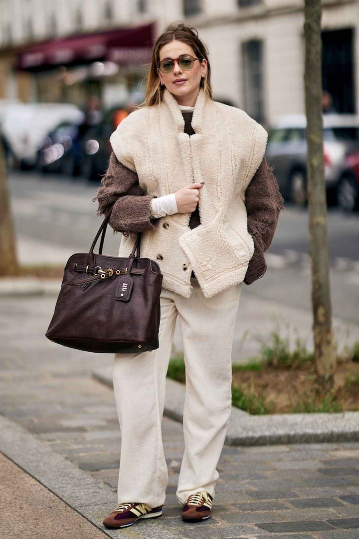 画像: ブラウンを差し色として投入すれば大人っぽ