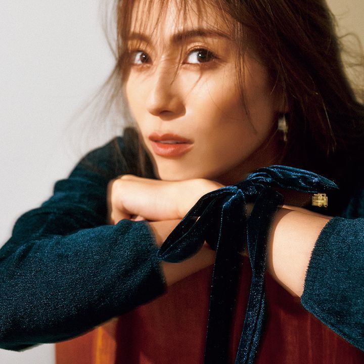 アクセにもなるベロアのシュシュ