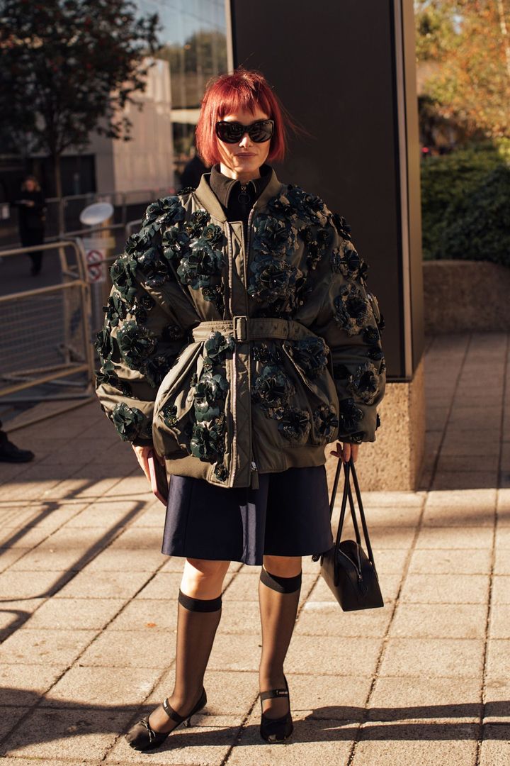 UK版『VOGUE』のエディター、ジュリア・ホブス。