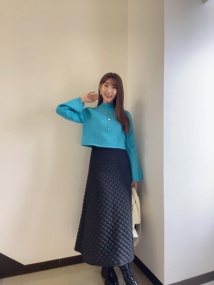 画像: カラーニットと