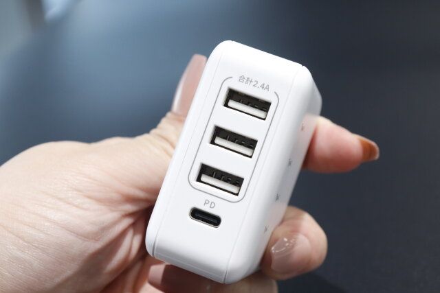 ダイソー USB ACアダプター充電器 Type-A Type-C