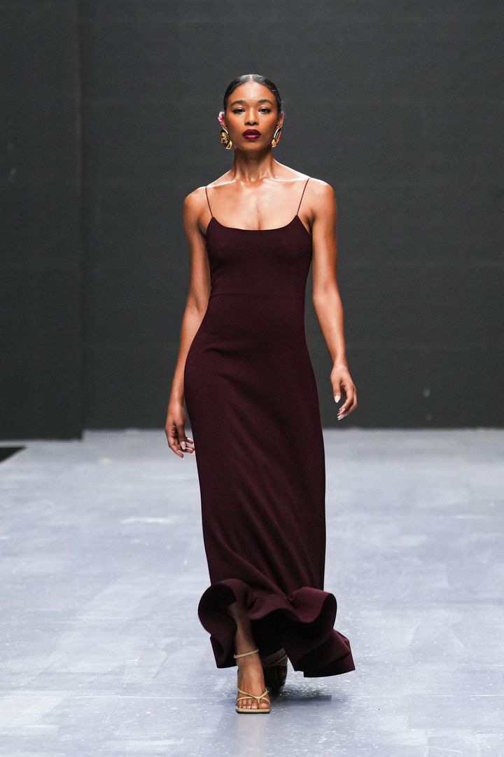 オリレ 2025年春夏コレクションより。