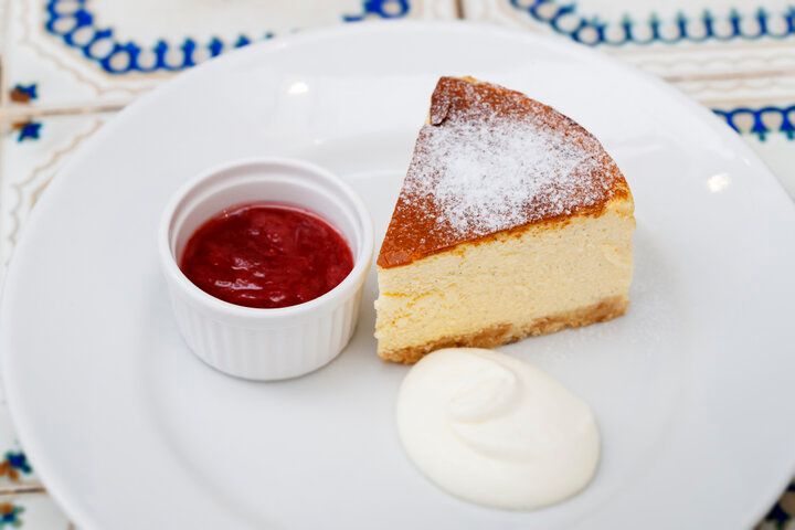 築100年の元銀行でアフタヌーンティーを。大阪・堺筋本町にある「パンとエスプレッソと堺筋倶楽部」