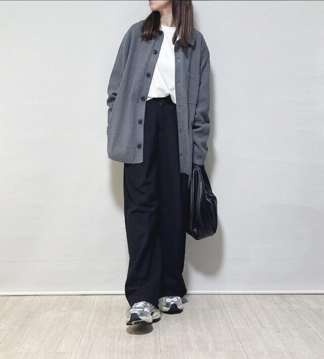 タックワイドパンツ