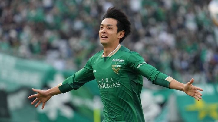 【インタビュー】パリ五輪出場の東京ヴェルディMF山田楓喜、トッテナムのクルゼフスキを「自分の究極系」と語るワケ