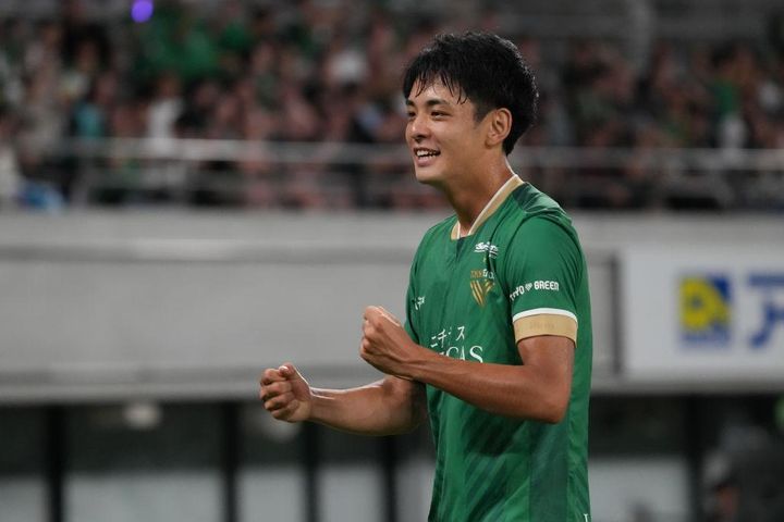 【インタビュー】パリ五輪出場の東京ヴェルディMF山田楓喜、トッテナムのクルゼフスキを「自分の究極系」と語るワケ