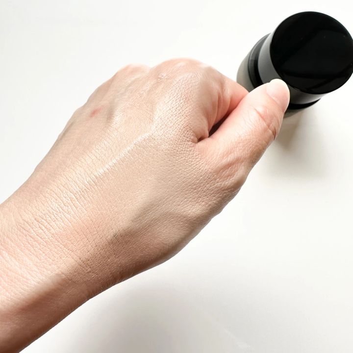 【カネボウ ファンデーション】ライブリースキン ウェア スウォッチ2