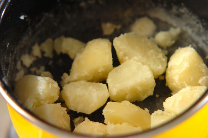 カレー風味のひとくちコロッケの作り方1