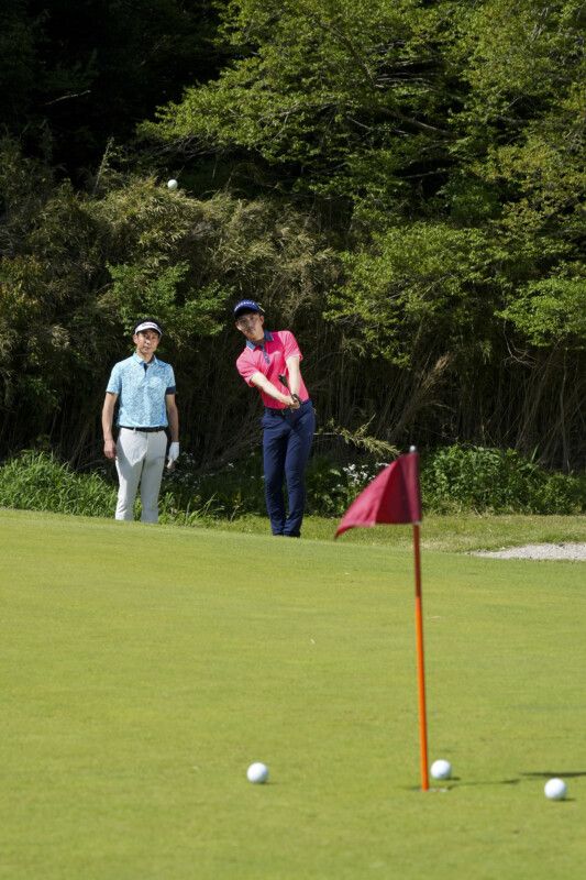 スコア90切りに必ず覚えるべきこと！アプローチはフェースをかぶせて握る