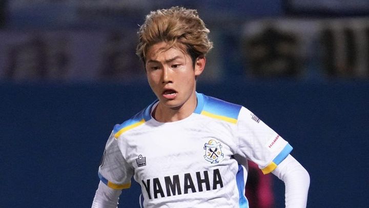 21歳の日本人天才MF、海外で初ゴール！宿敵を7年ぶりに沈める英雄になる