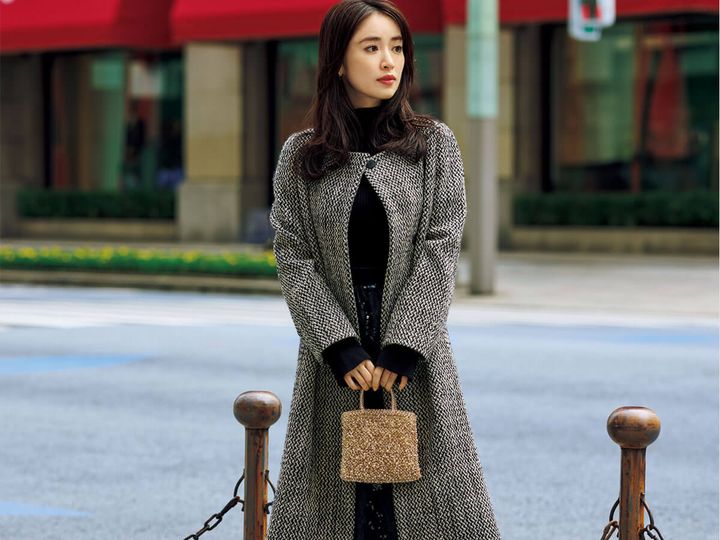 ひと味違うオーラを出したい日は…「ツイードのロングコート」で特別感