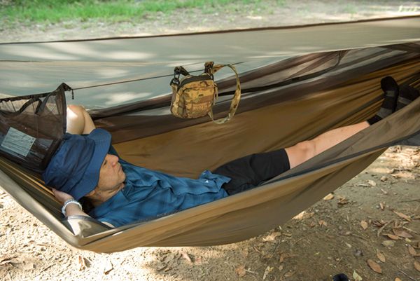 今流行りの上級キャンプスタイル知ってる？雨風対策からハンモックまで徹底研究！