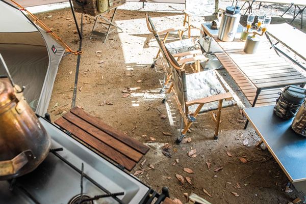 今流行りの上級キャンプスタイル知ってる？雨風対策からハンモックまで徹底研究！