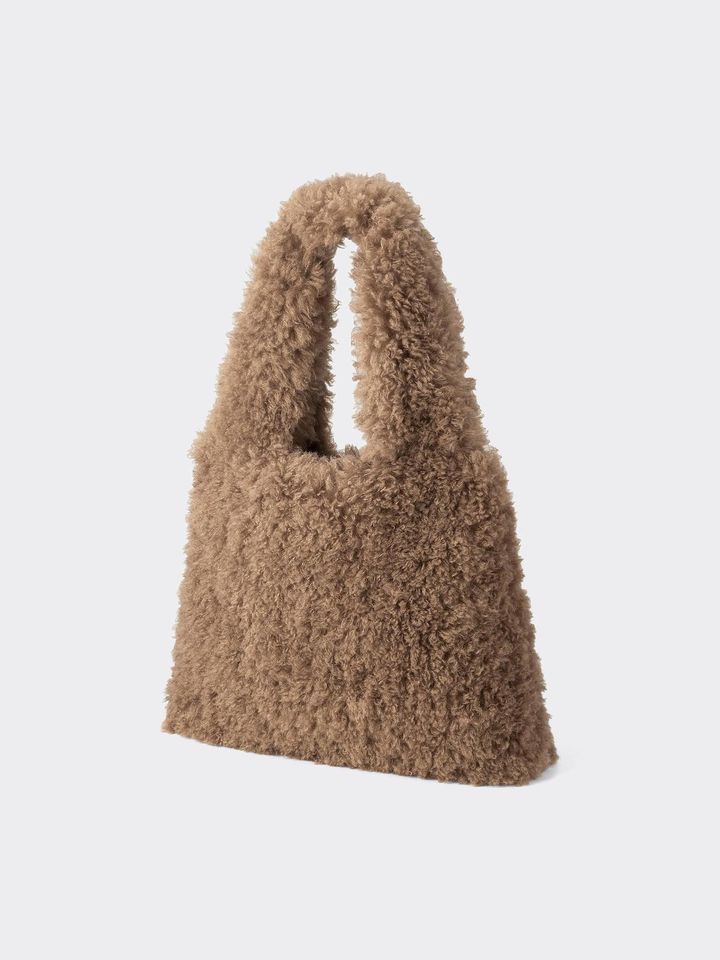 画像1: 出典：GU