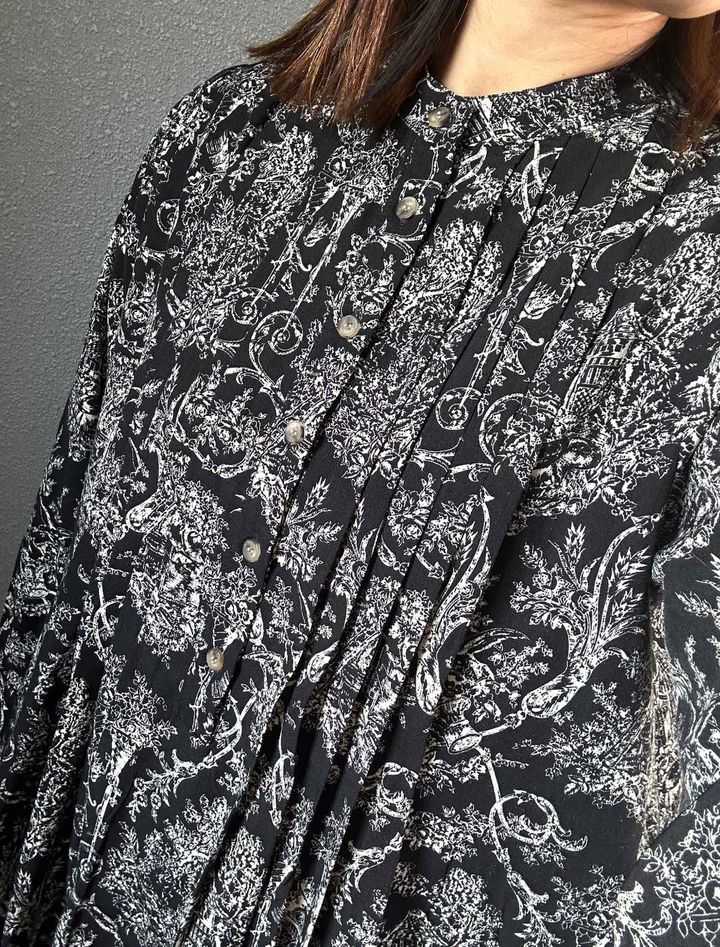 画像: ノーカラーでとっても着やすい！