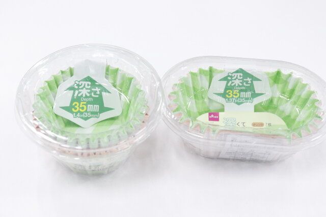 ダイソーの深くて分厚いおかずカップのパッケージ