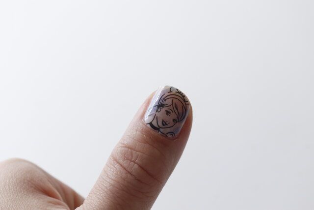 ダイソーSJジェル風ネイルシール（シンデレラ）A 仕上がり