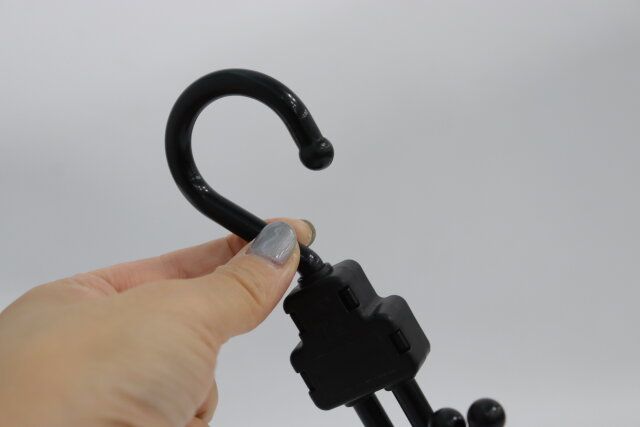 キャンドゥの多機能ハンガー クルットの首