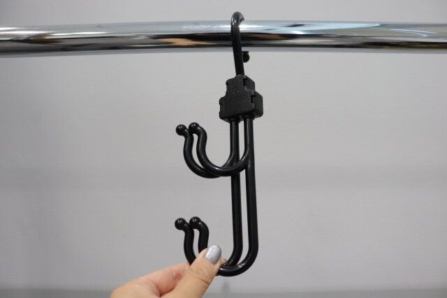 キャンドゥの多機能ハンガー クルットの向きを変更