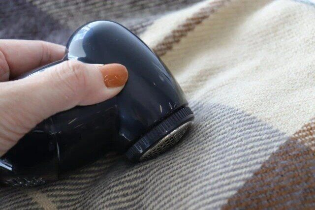 ダイソー 電池式毛玉取り