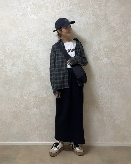 ユニクロ ソフトフランネルスキッパーシャツ キャップ合わせでカジュアルコーデ