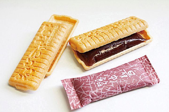 浅草ちょうちんもなか