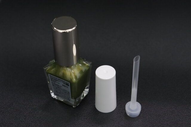 キャンドゥ ラインブラシキャップ マニキュアボトル