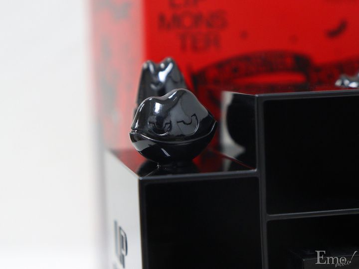 モンスター達が鎮座するリプモン専用“リプモンハウス”数量限定で誕生！ミニリプモン5本もセットになってる♪