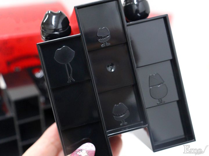 モンスター達が鎮座するリプモン専用“リプモンハウス”数量限定で誕生！ミニリプモン5本もセットになってる♪