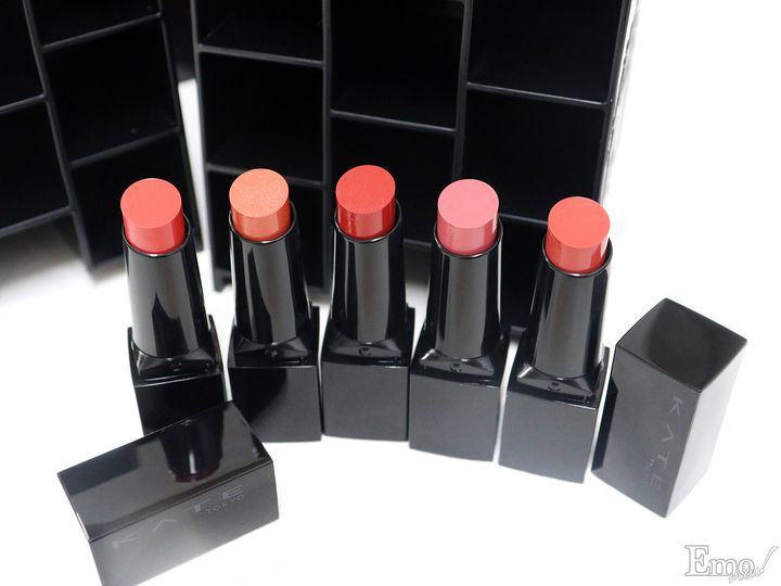 モンスター達が鎮座するリプモン専用“リプモンハウス”数量限定で誕生！ミニリプモン5本もセットになってる♪