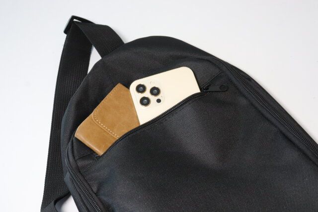 ダイソー 斜めかけバッグ ポケット