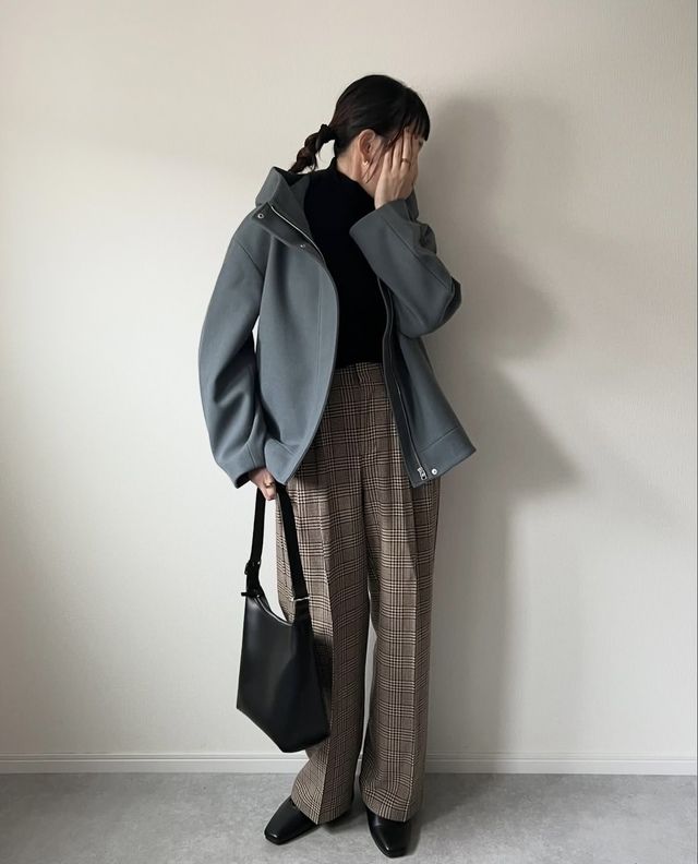 GUのコージーメルトンショートフーディコート1