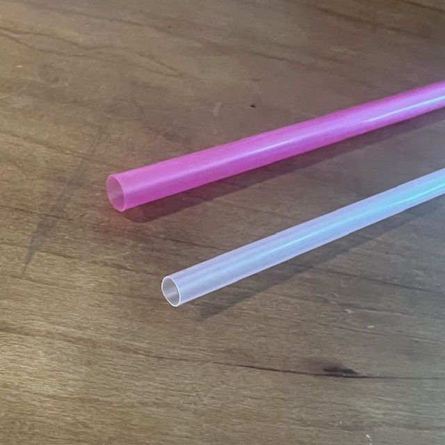 ヘアオイルの漏れない持ち運びアイデア_ストロー