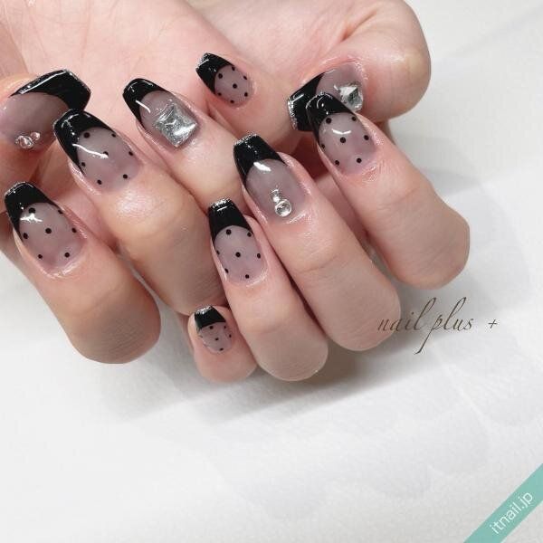 nail PLUS+が投稿したネイルデザイン [photoid:I0111899] via Itnail Design (743313)
