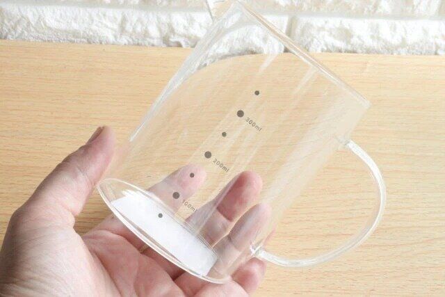 スリーコインズの便利な耐熱ガラス計量カップ S