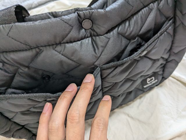 フロントポケット