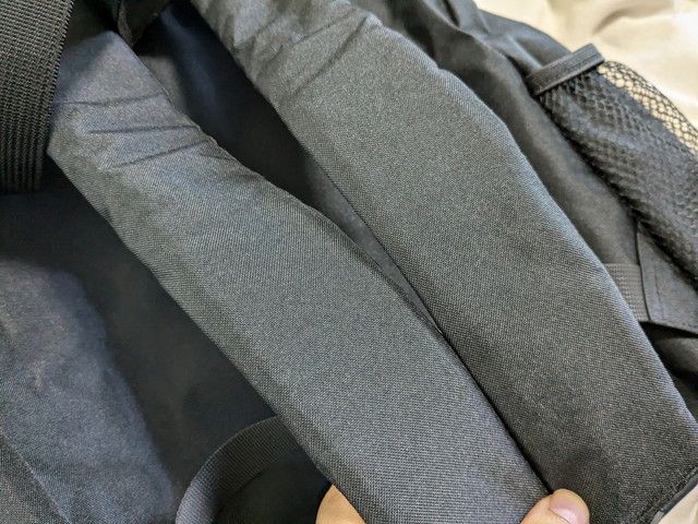 ショルダーストラップ