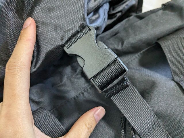 ショルダーストラップ