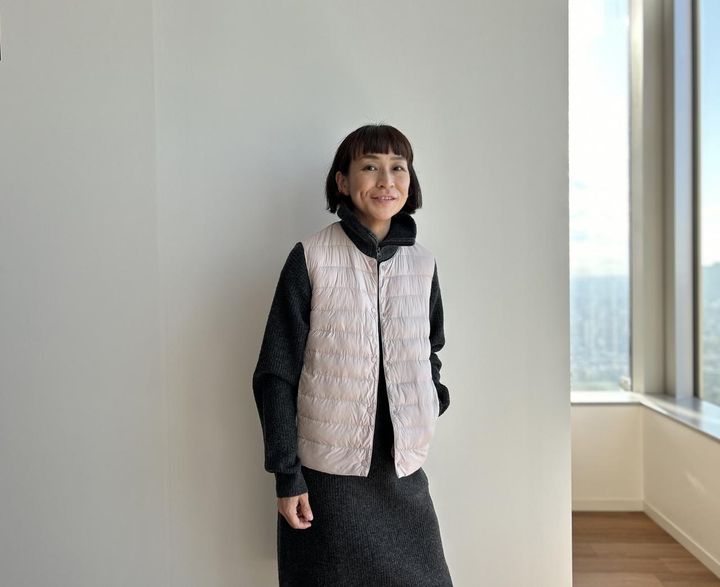 画像1: 【ユニクロ】パフテックコンパクトベスト¥3,990、スフレヤーンワンピース¥3,990 www.uniqlo.com