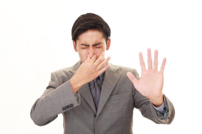 「臭い」と息を止められてるかも!? オジさん臭を放つ人の特徴5つ