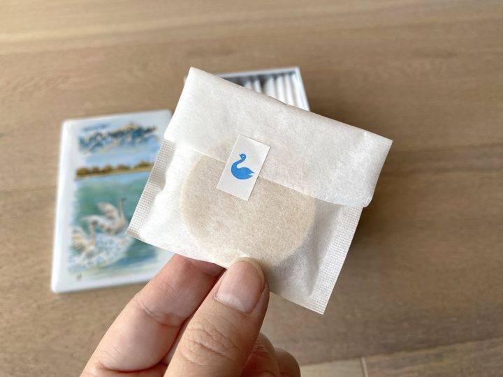 とっても上品で繊細！長野県松本市「開運堂」のほろほろソフトクッキー「白鳥の湖」【旅するデザイナーがおすすめするお土産たち！】