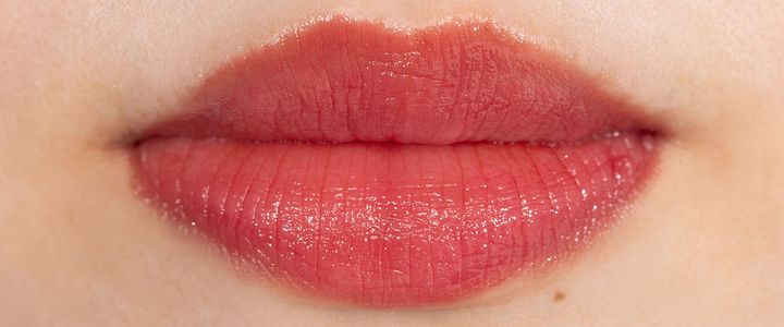 ブルベにおすすめの「KATE リップモンスター」は07